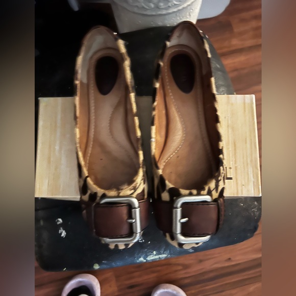 Women’s Fossil Maddox vintage 6 1/2 flats - Picture 2 of 7